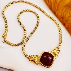 Vintage Trifari TM Necklace Gold Tone Chain Red Cabochon Gripoix Style 80s 1255